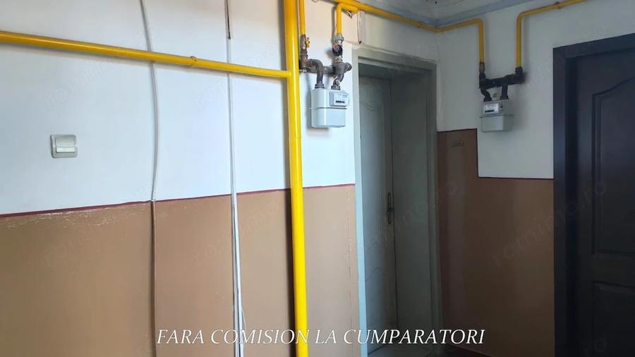 Apartament cu 2 camere semidecomandat în Căzănești (Râmnicu Vâlcea)