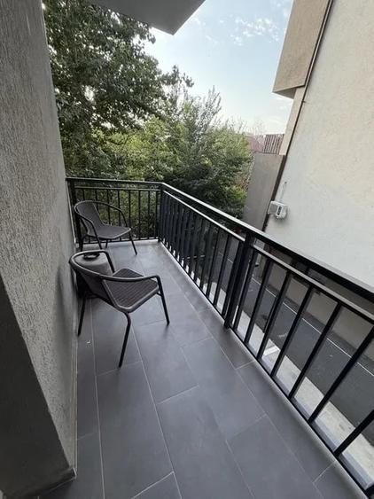 Apartament cu 2 camere decomandat în Ozana