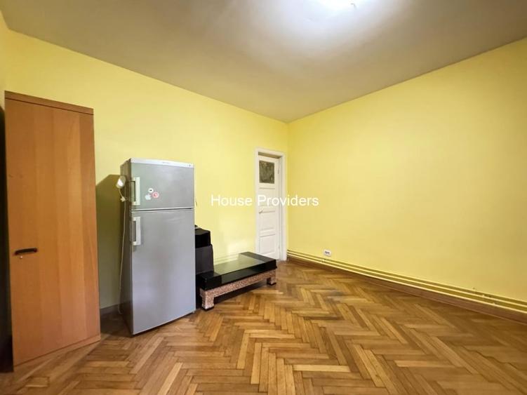 Apartament cu 3 camere, mobilat în Unirii