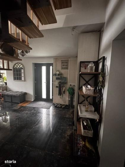Casă cu 4 camere cu Teren 517 Mp în Noua
