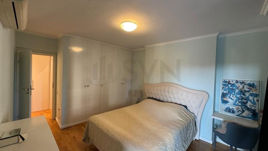 Apartament cu 3 camere decomandat în Lacul Tei