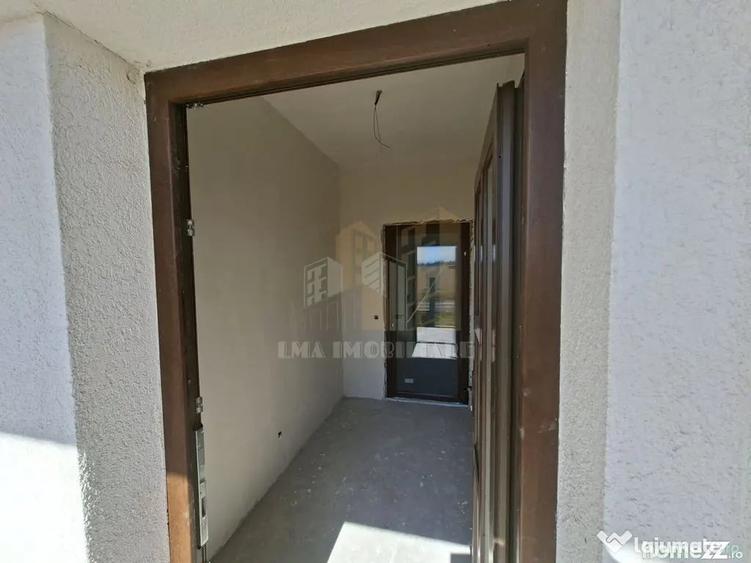 Casă cu 4 camere cu Teren 500 Mp în Sânpetru
