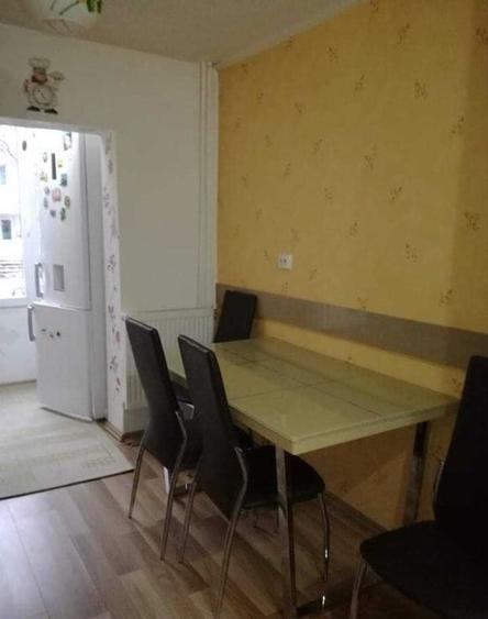 Apartament cu 2 camere decomandat în Magheru