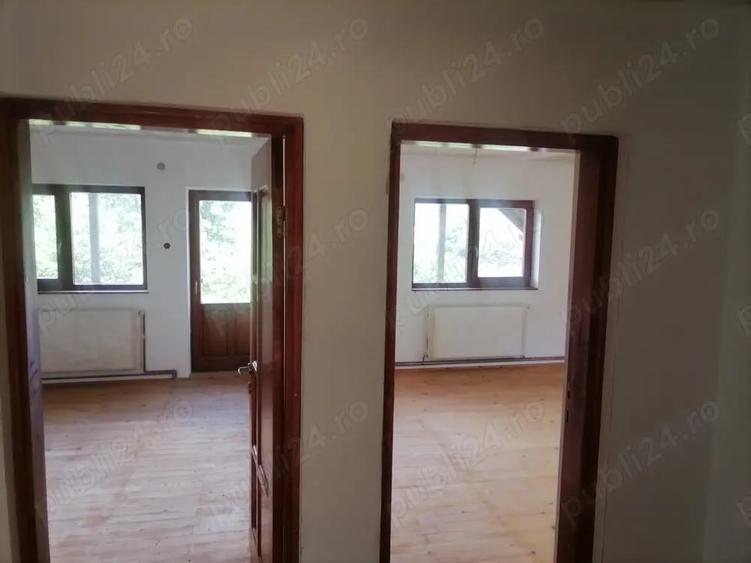 Casă cu 3 camere în Curtea de Argeș