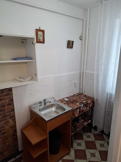 Garsonieră semidecomandată în Craiovei