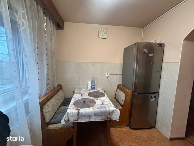 Apartament cu 2 camere de inchiriat str. Aleea Calinului - 11