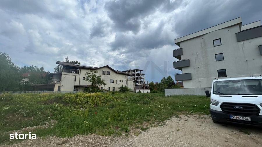 Teren de 2060 mp, în Central