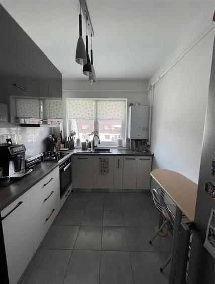 Apartament cu 2 camere decomandat în Sânpetru