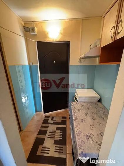 Garsonieră semidecomandată în Central