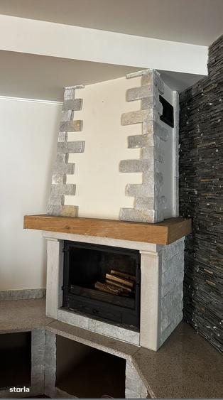 Casă cu 4 camere în Central