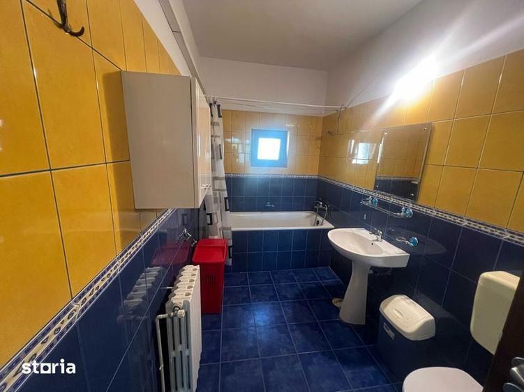 Casă cu 4 camere cu Teren 250 Mp în Agigea