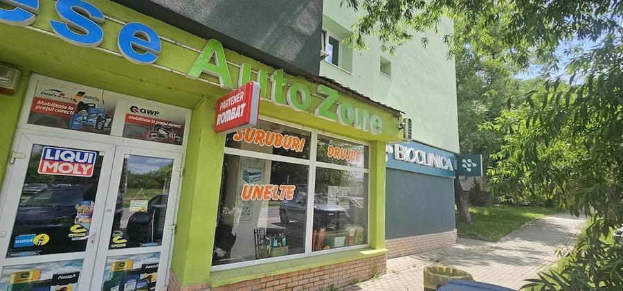 Spațiu comercial, de 50 mp, în Central