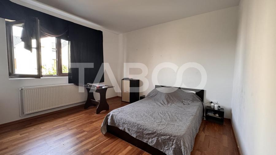 Apartament cu 2 camere semidecomandat, mobilat în Tilișca