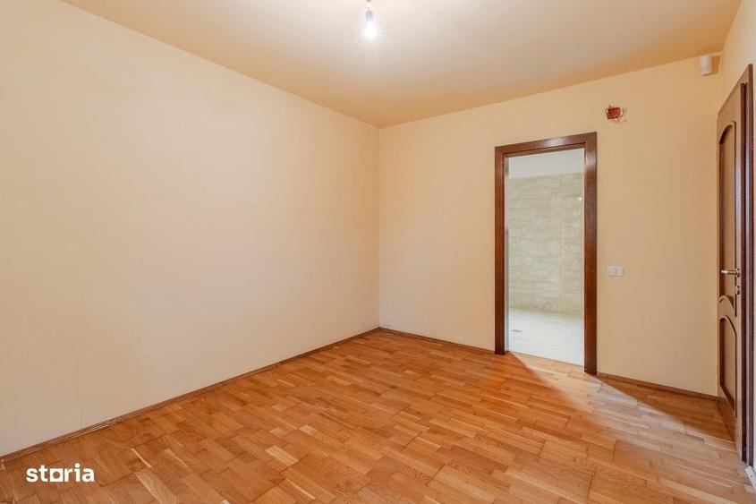 Casă cu 4 camere cu Teren 566 Mp în Borș