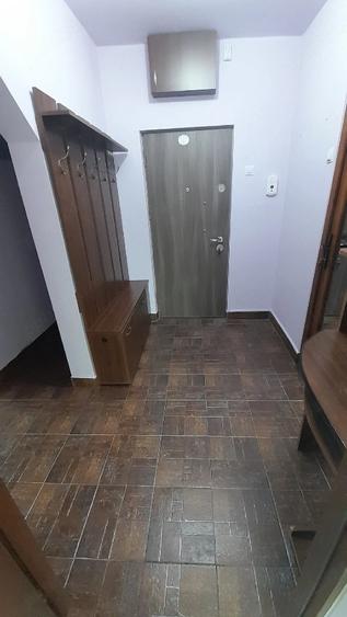 Apartament cu 2 camere decomandat în Govândari