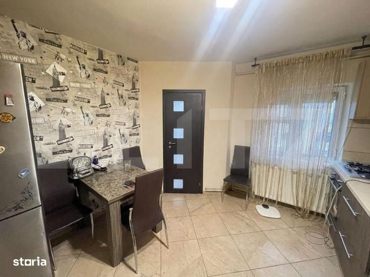 Apartament cu 3 camere decomandat, mobilat în Central
