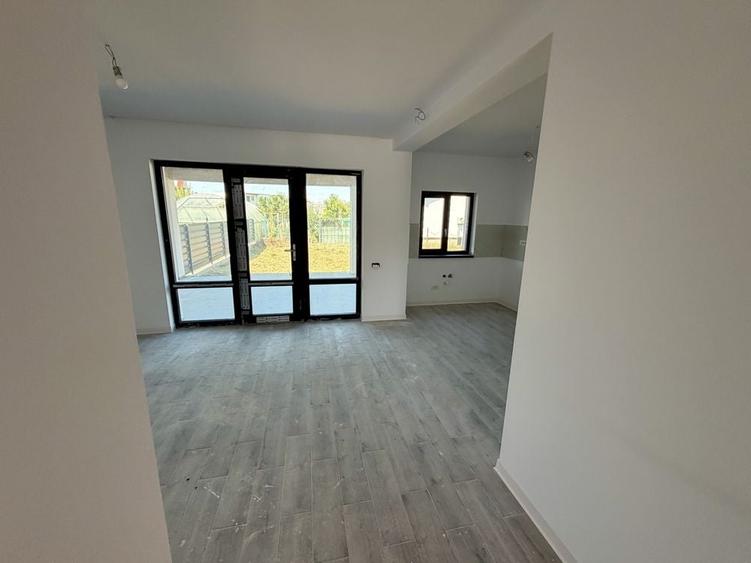 Casă cu 4 camere în Becicherecu Mic
