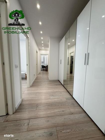 Apartament cu 3 camere decomandat în Central