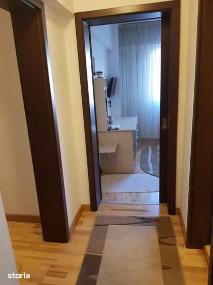 Apartament cu 3 camere în Rahova