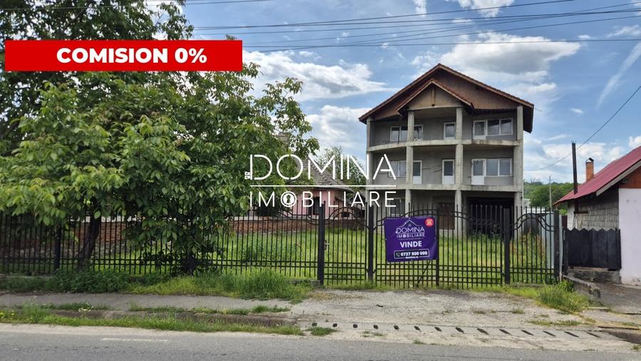 Casă individuală cu 15 camere cu Teren 1500 Mp în Bârsești