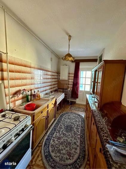 Apartament cu 3 camere în Unirii