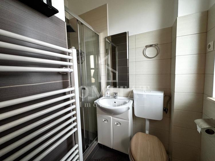 Duplex cu 4 camere cu Canalizare în Europa