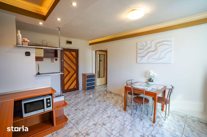 Apartament cu 3 camere, mobilat în Precista
