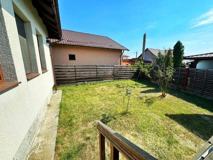 Casă cu 3 camere cu Teren 500 Mp în Smeura