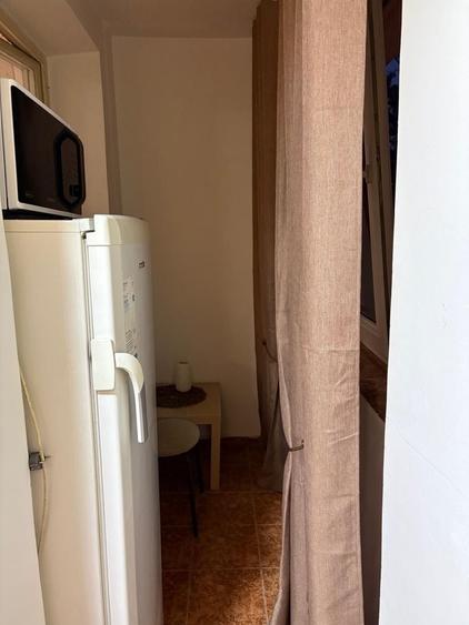 Garsonieră decomandată în Titan