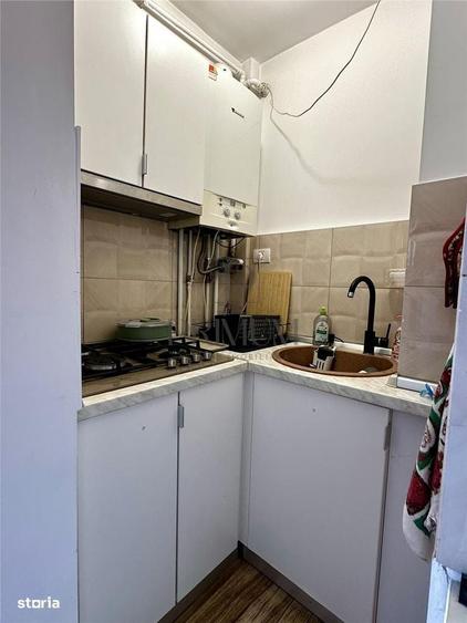 Apartament cu 4 camere decomandat în Circumvalațiunii