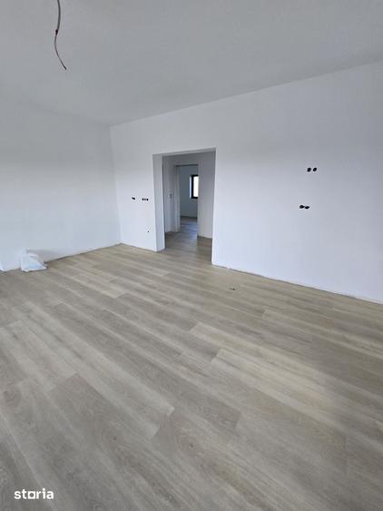 Casă cu 3 camere cu Teren 600 Mp în Păulești