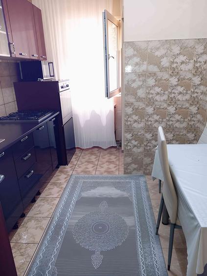 Apartament cu 2 camere decomandat în Răcădău