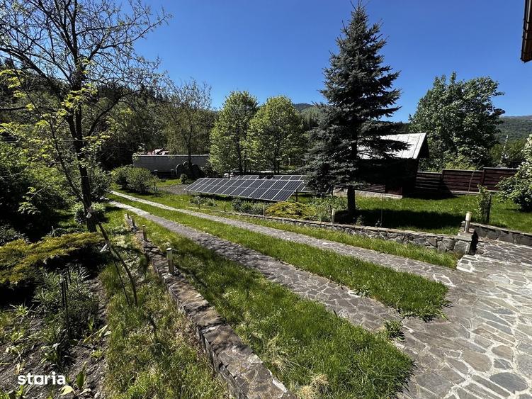 Casă cu 4 camere în Cheia