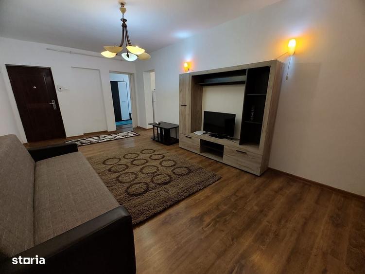 Apartament cu 4 camere în Progresul