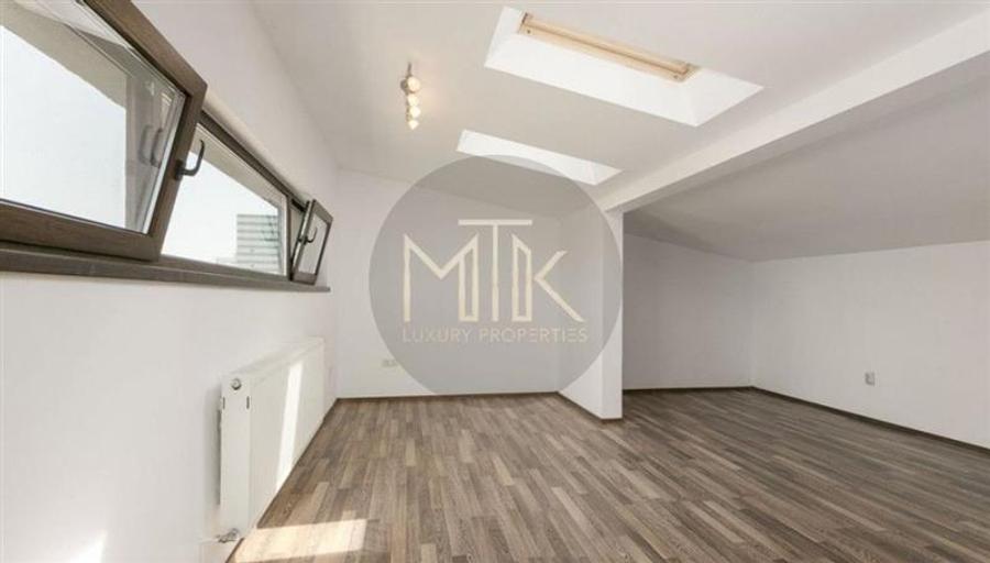 Duplex cu 4 camere cu Piscina în Aviației
