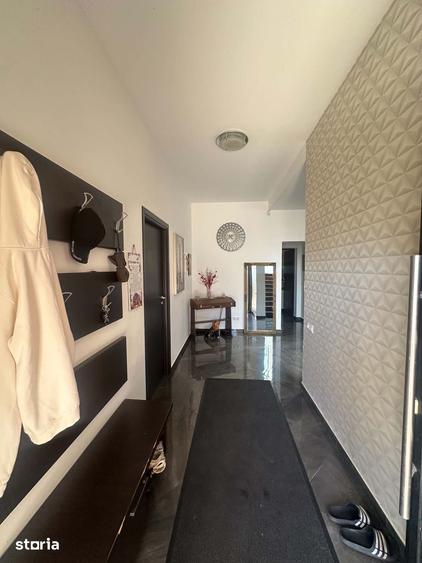 Casă cu 4 camere decomandat cu Teren 1048 Mp în Lucian Blaga