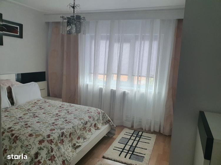 Apartament 2 camere, zona 1 Mai Est, etaj 4 din 4 - 9