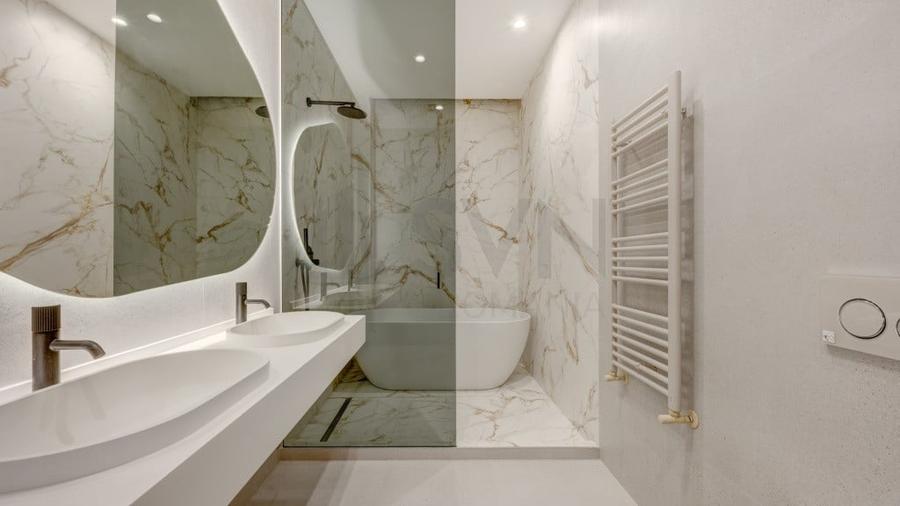 Apartament cu 4 camere decomandat în Aviației
