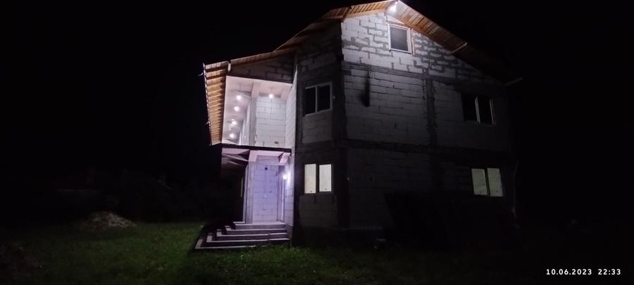 Casă cu 4 camere în Crucișoara