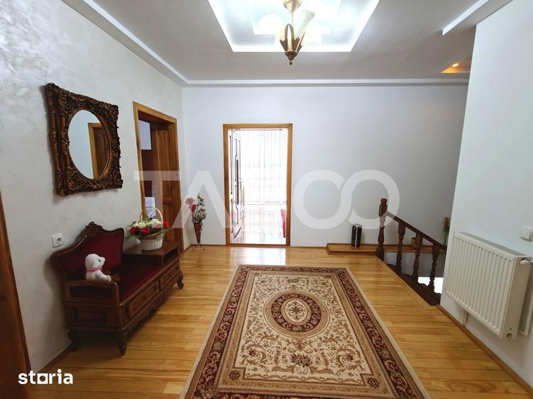 Casă cu 5 camere cu Teren 230 Mp în Turnișor
