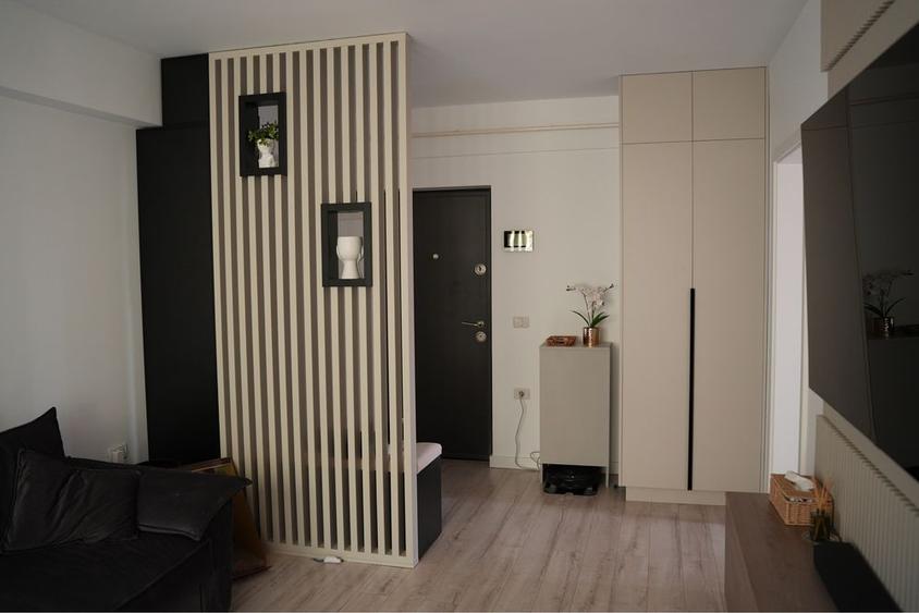Apartament cu 3 camere decomandat în Valea Adâncă