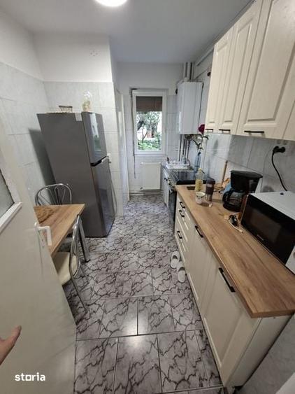 Apartament cu 2 camere semidecomandat în Griviței