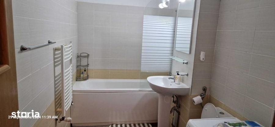 Apartament cu 2 camere decomandat în Titan