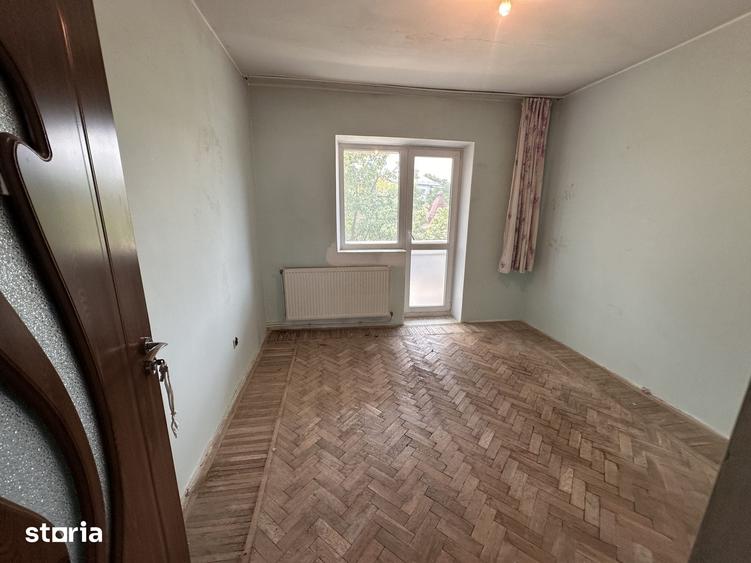 Apartament cu 3 camere decomandat în Central