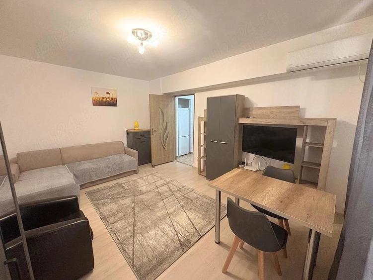 Garsonieră decomandată în Basarabia