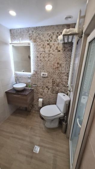 Apartament cu 2 camere semidecomandat în Delfinariu