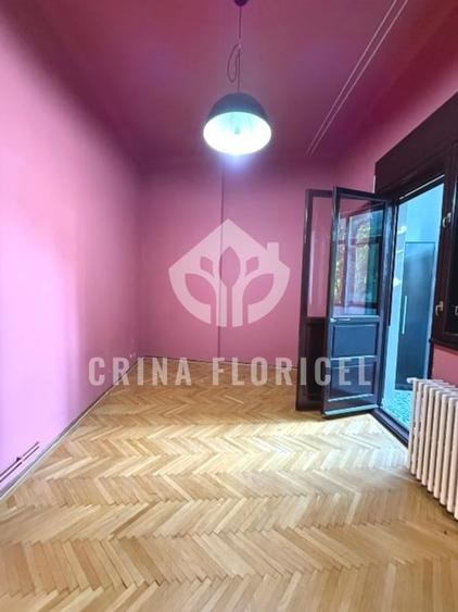 Apartament cu 4 camere decomandat, mobilat în Primăverii