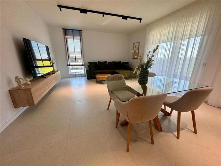 Apartament cu 2 camere decomandat, mobilat în Păulești