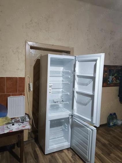 Casă cu 4 camere cu Teren 2518 Mp în Tomnatic