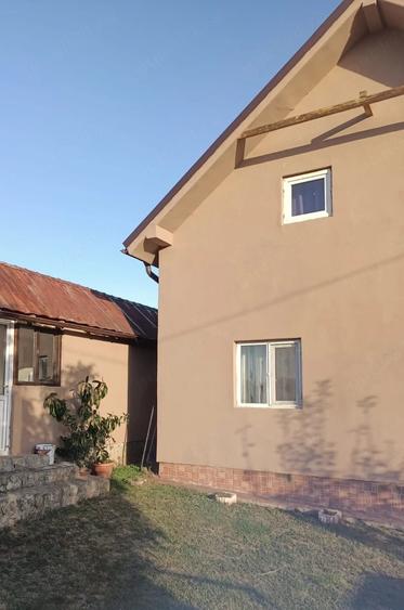 Casă cu Teren 280 Mp în Central